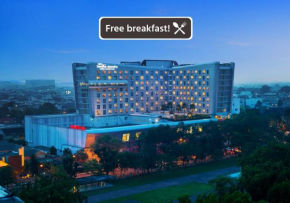Гостиница Santika Premiere Dyandra Hotel & Convention - Medan  Медан